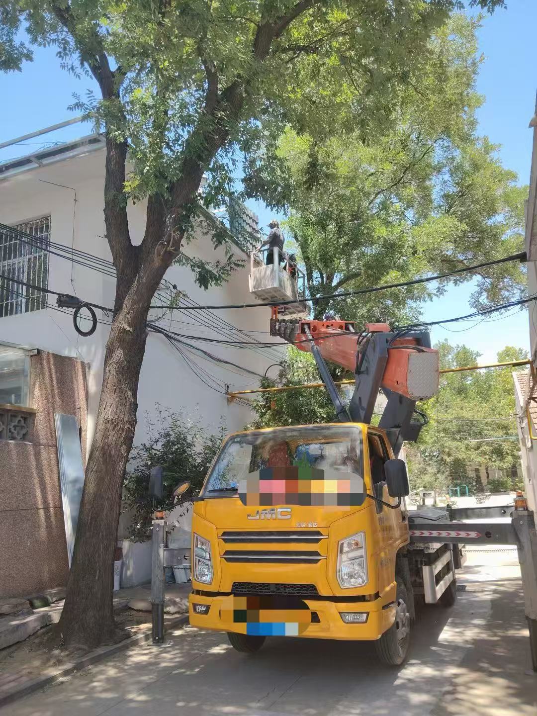 纳雍县高空作业车能吊装重物吗？最大承载多少公斤？